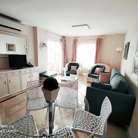 125 M2 Frente Club Nautico Playa Wifi Lägenhet *