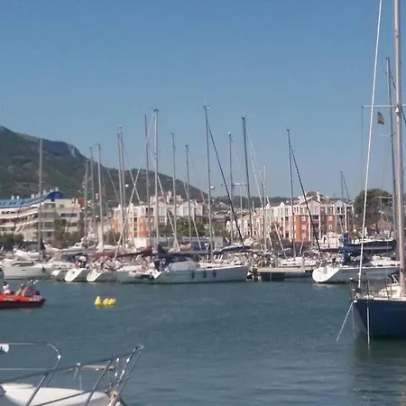 125 M2 Frente Club Nautico Playa Wifi * Denia